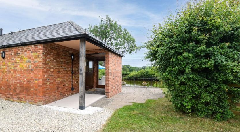 Photo of 2 Bed in Ryton on Dunsmore