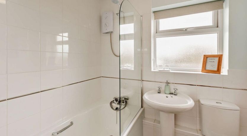 Photo of 1 Bed in Huntshaw