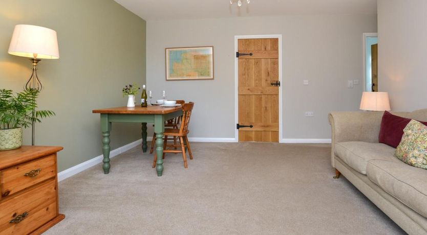 Photo of 1 Bed in Huntshaw