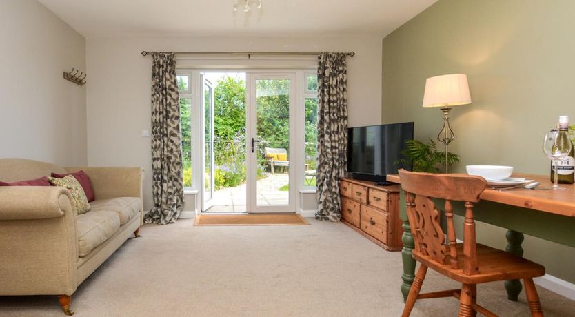 Photo of 1 Bed in Huntshaw