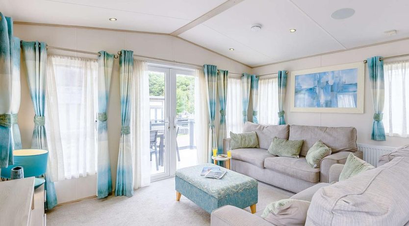 Photo of 2 Bed in New Milton