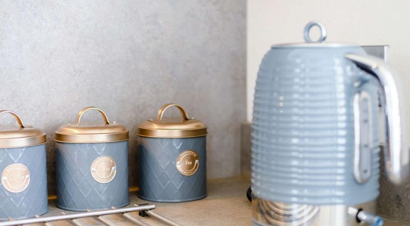 Photo of 2 Bed in New Milton