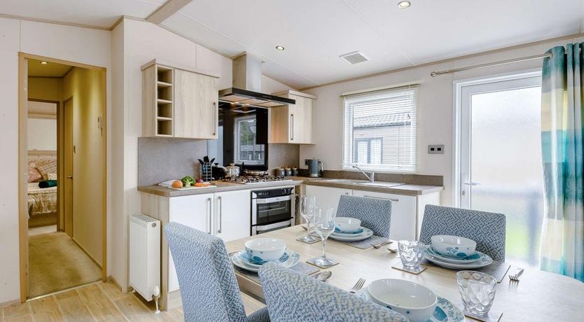 Photo of 2 Bed in New Milton