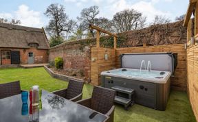 Photo of in Sloley (86387)