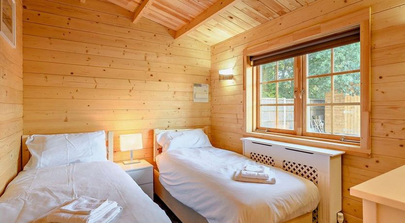 Photo of 2 Bed in Snape