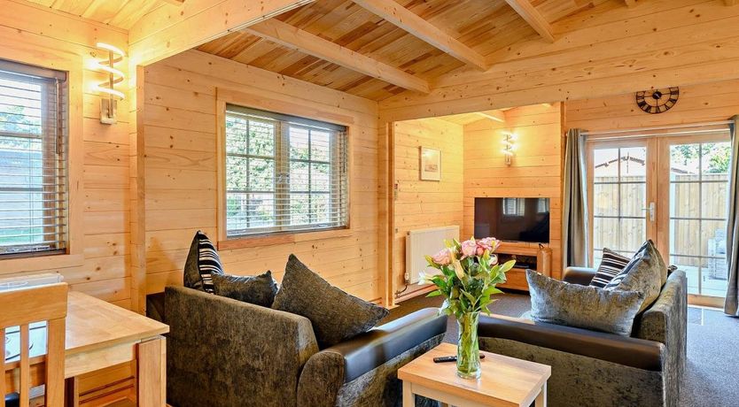 Photo of 2 Bed in Snape