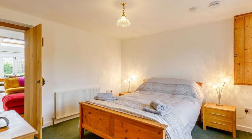 Photo of 3 Bed in Broadwell