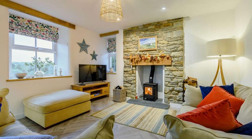 Photo of 3 Bed in Llandysul