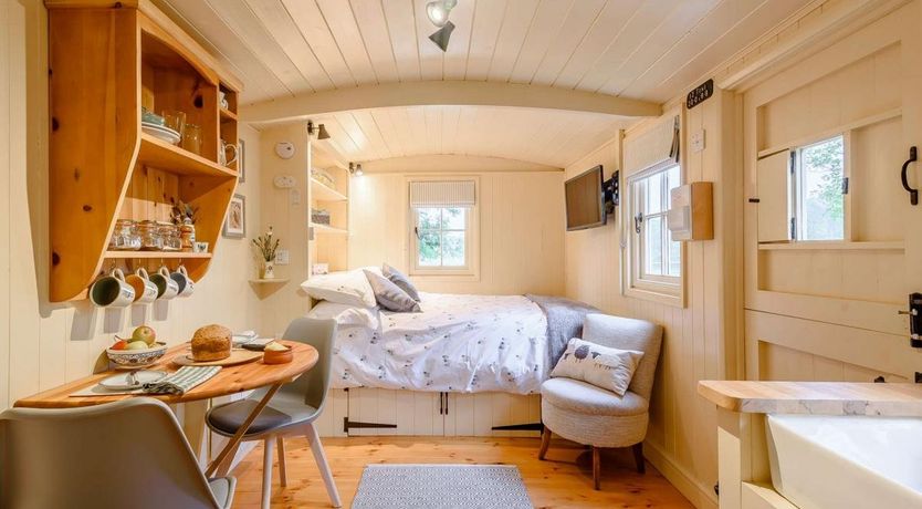 Photo of 1 Bed in Alsop-en-le-Dale