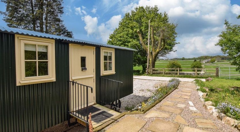 Photo of 1 Bed in Alsop-en-le-Dale