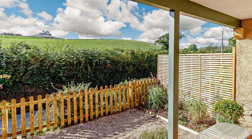 Photo of 2 Bed in Symondsbury