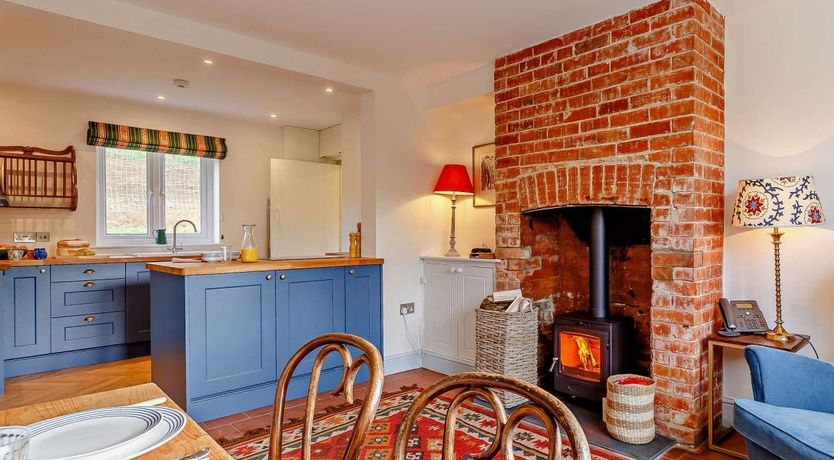 Photo of 2 Bed in Symondsbury