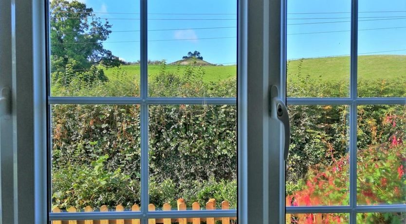 Photo of 2 Bed in Symondsbury