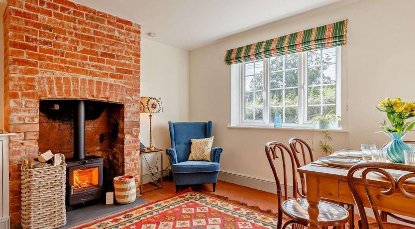 Photo of 2 Bed in Symondsbury