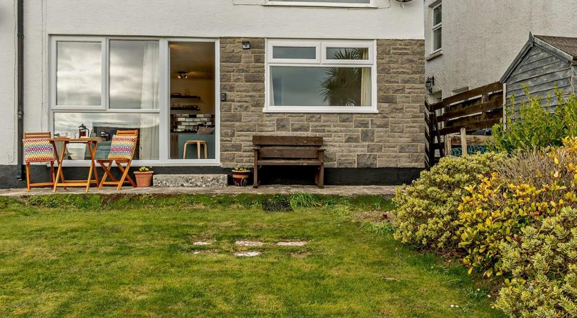 Photo of 1 Bed in Penally