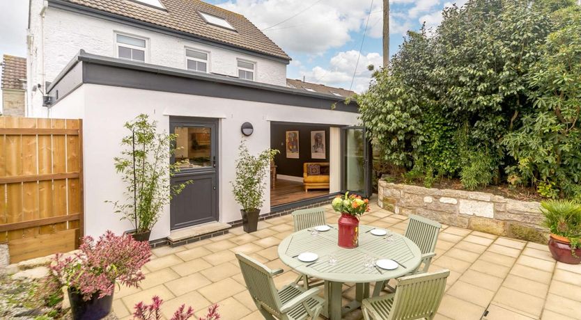 Photo of 2 Bed in Penryn