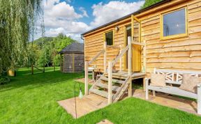 Photo of in Newchurch (89932)