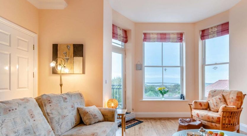 Photo of 2 Bed in Tenby