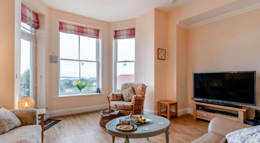 Photo of 2 Bed in Tenby