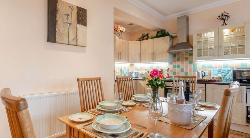 Photo of 2 Bed in Tenby