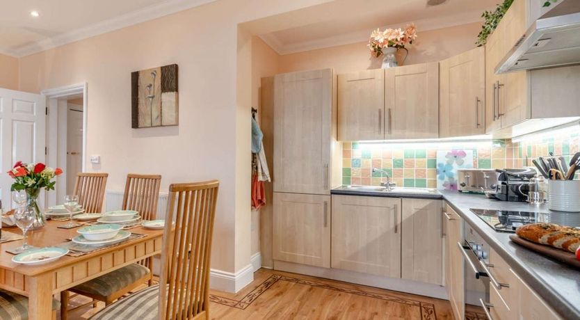 Photo of 2 Bed in Tenby