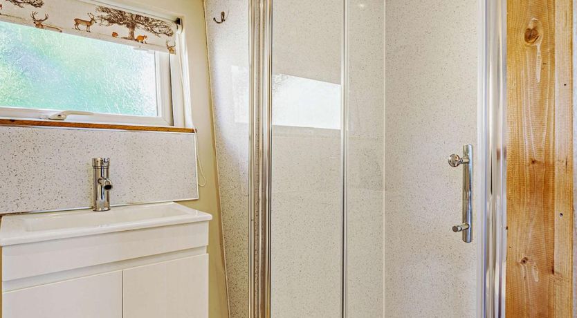 Photo of 1 Bed in Pinhoe