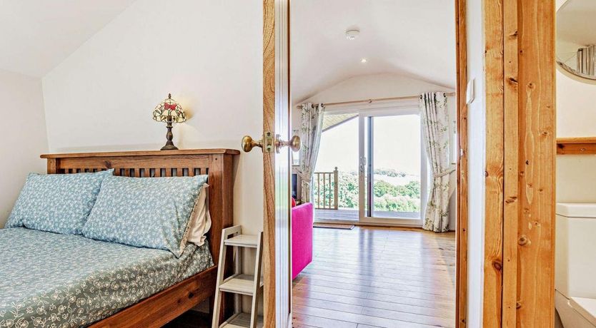 Photo of 1 Bed in Pinhoe