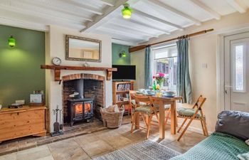 in Bacton  (86430) Holiday Cottage