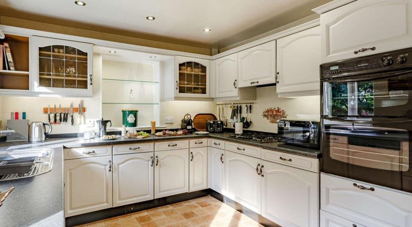 Photo of 2 Bed in Summerbridge