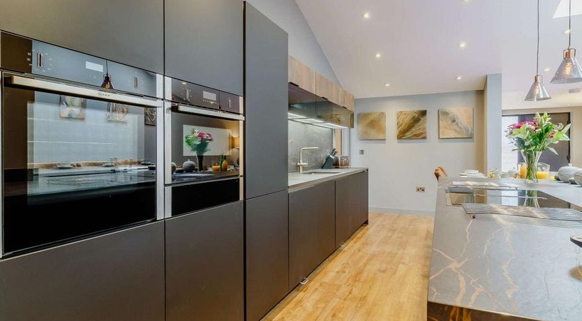 Photo of 3 Bed in Mundeseley