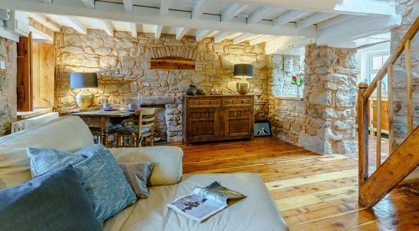 Photo of 1 Bed in Llansaint