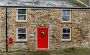 Photo of 1 Bed in Llansaint