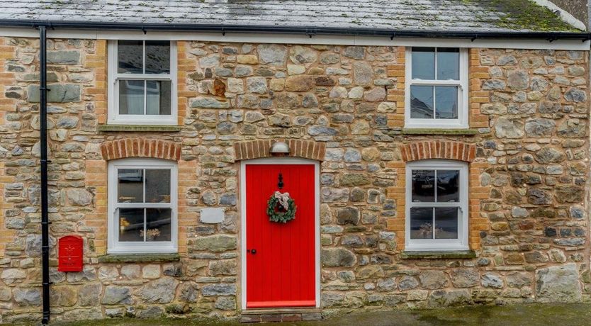 Photo of in Llansaint (89780)