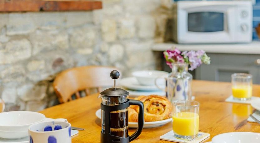 Photo of 2 Bed in Axminster