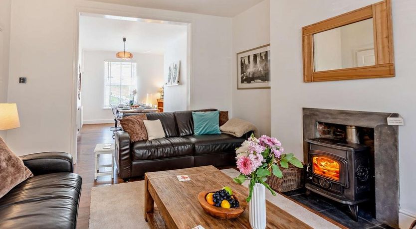 Photo of 5 Bed in Ilfracombe