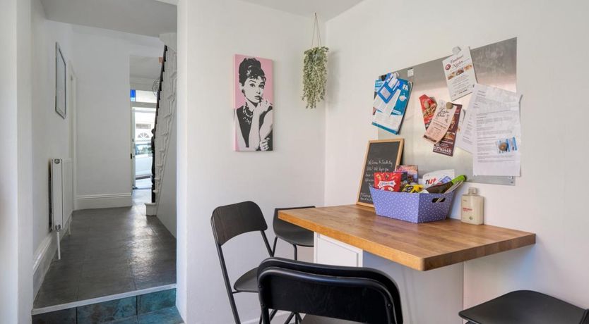 Photo of 5 Bed in Ilfracombe