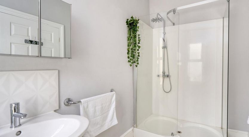 Photo of 5 Bed in Ilfracombe