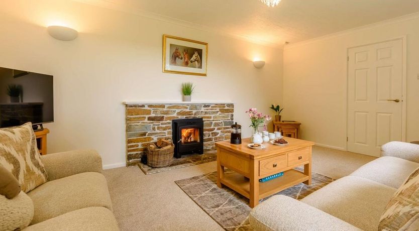 Photo of 3 Bed in Clawton