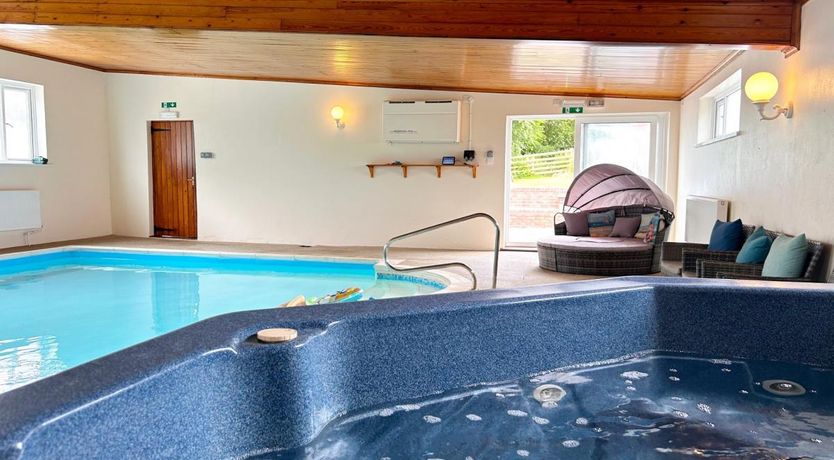 Photo of 3 Bed in Clawton