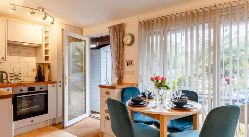 Photo of 2 Bed in Downderry