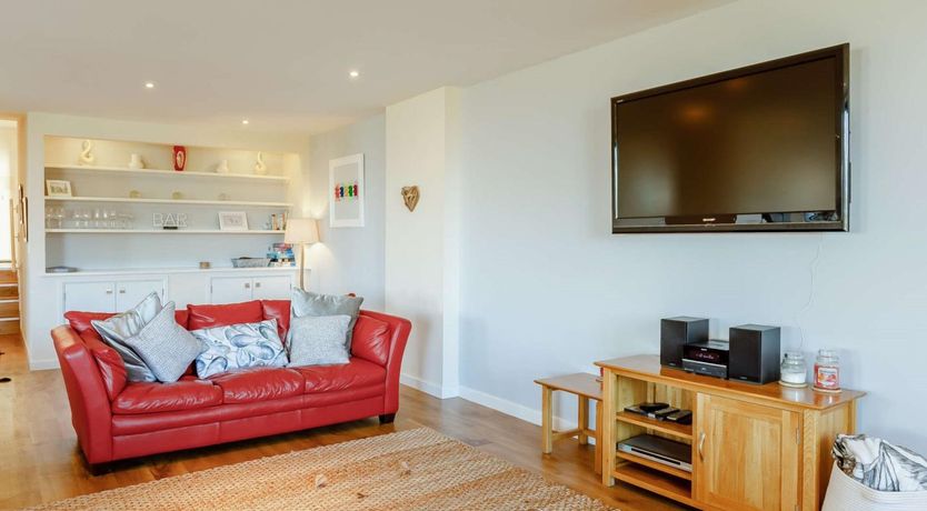 Photo of 5 Bed in Woolacombe