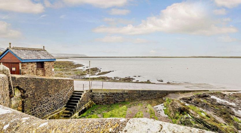 Photo of 3 Bed in Appledore