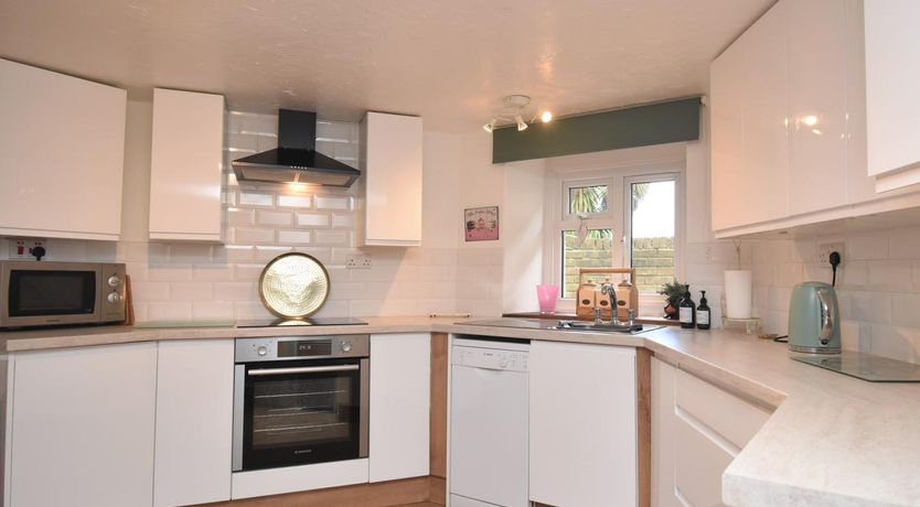 Photo of 3 Bed in Ventnor