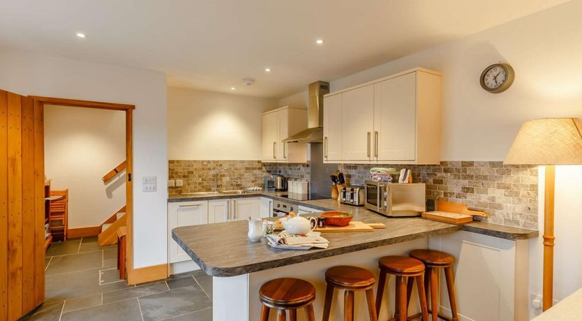 Photo of 2 Bed in Kingsbridge