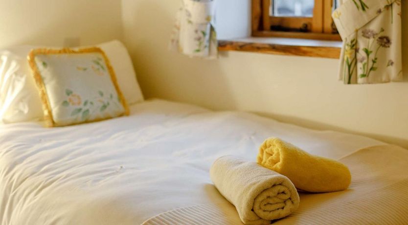 Photo of 2 Bed in Hope Cove