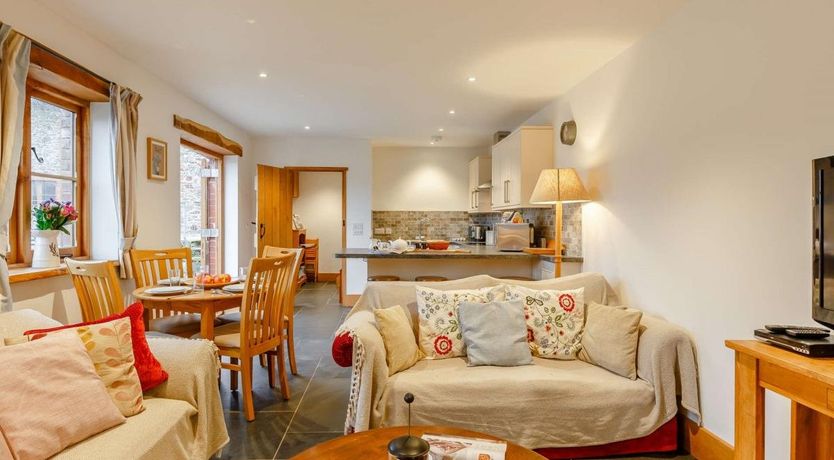 Photo of 2 Bed in Hope Cove