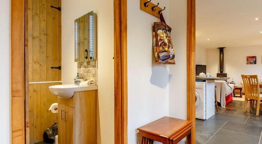 Photo of 2 Bed in Hope Cove