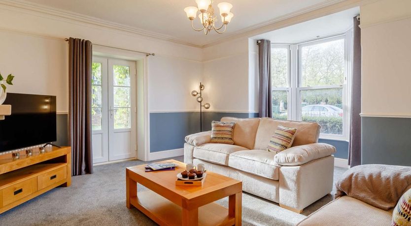 Photo of 5 Bed in Wisbech
