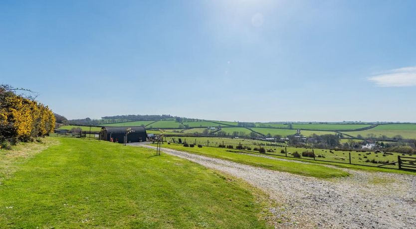 Photo of 1 Bed in Bratton Fleming