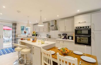 in Charlestown 1ml NE (90151) Holiday Cottage